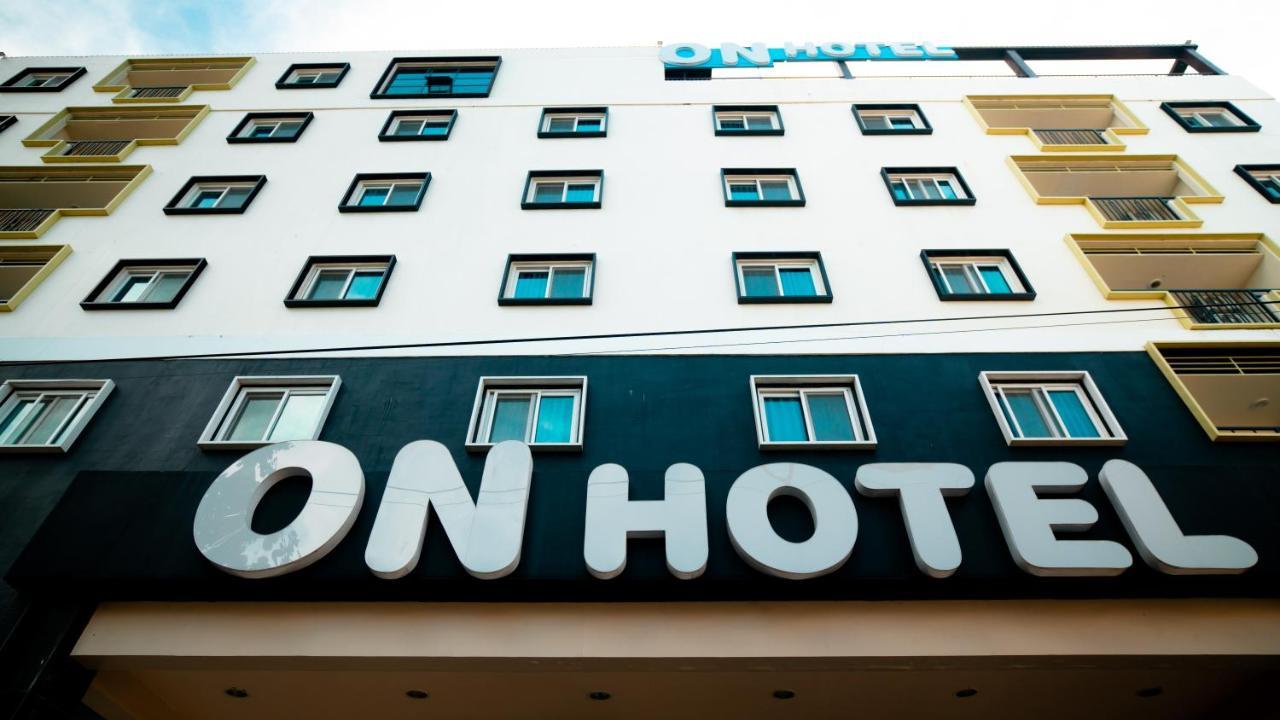 אנגלס On Hotel Friendship מראה חיצוני תמונה